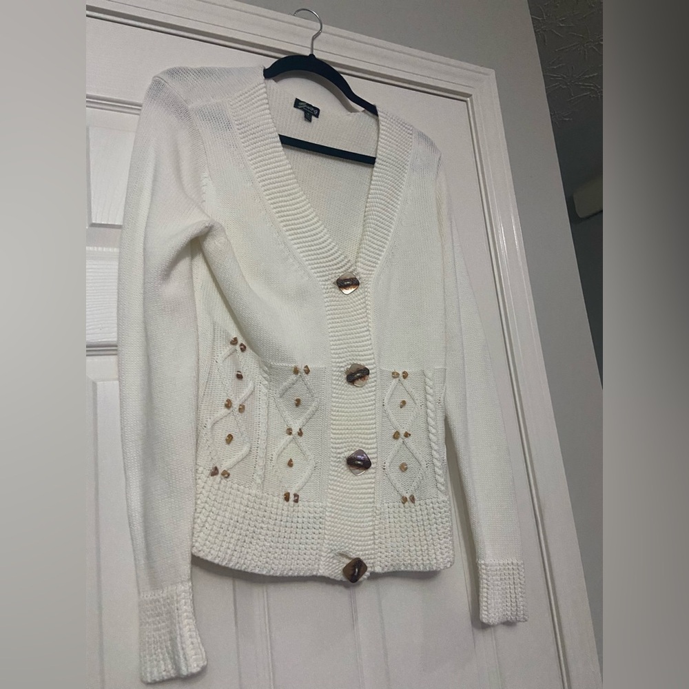 NWOT Swing Med White Cotton Chunky Cable Knit Long Beaded Cardigan Coastal